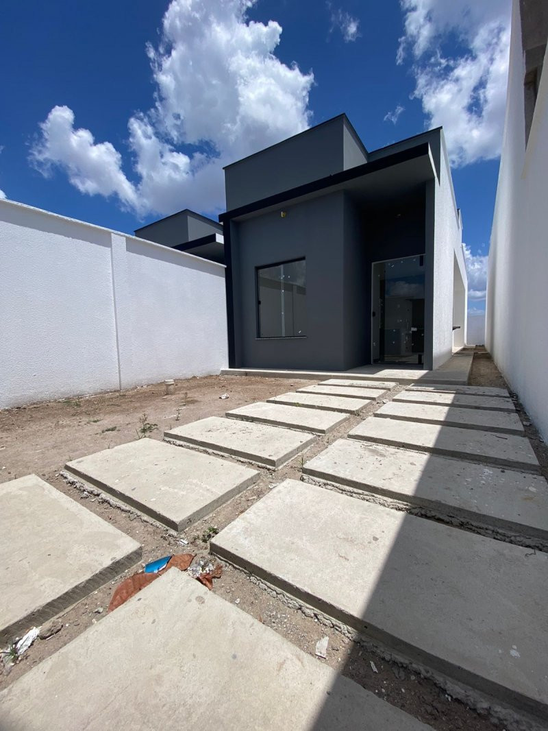 Casa para Comprar em Sim - Feira de Santana - Bahia